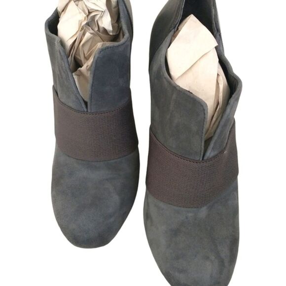 Gianni Bini Women's Zippered Boots Booties Gray Suede 7.5 Academia Y2K - Picture 5 of 12